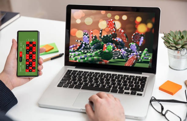 How Players Explore Different Sections on Online Casino Singapore