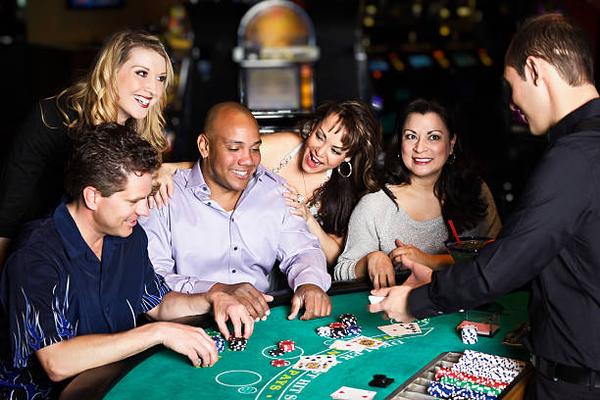 Discovering Jackpot Features Across online casinos Singapore